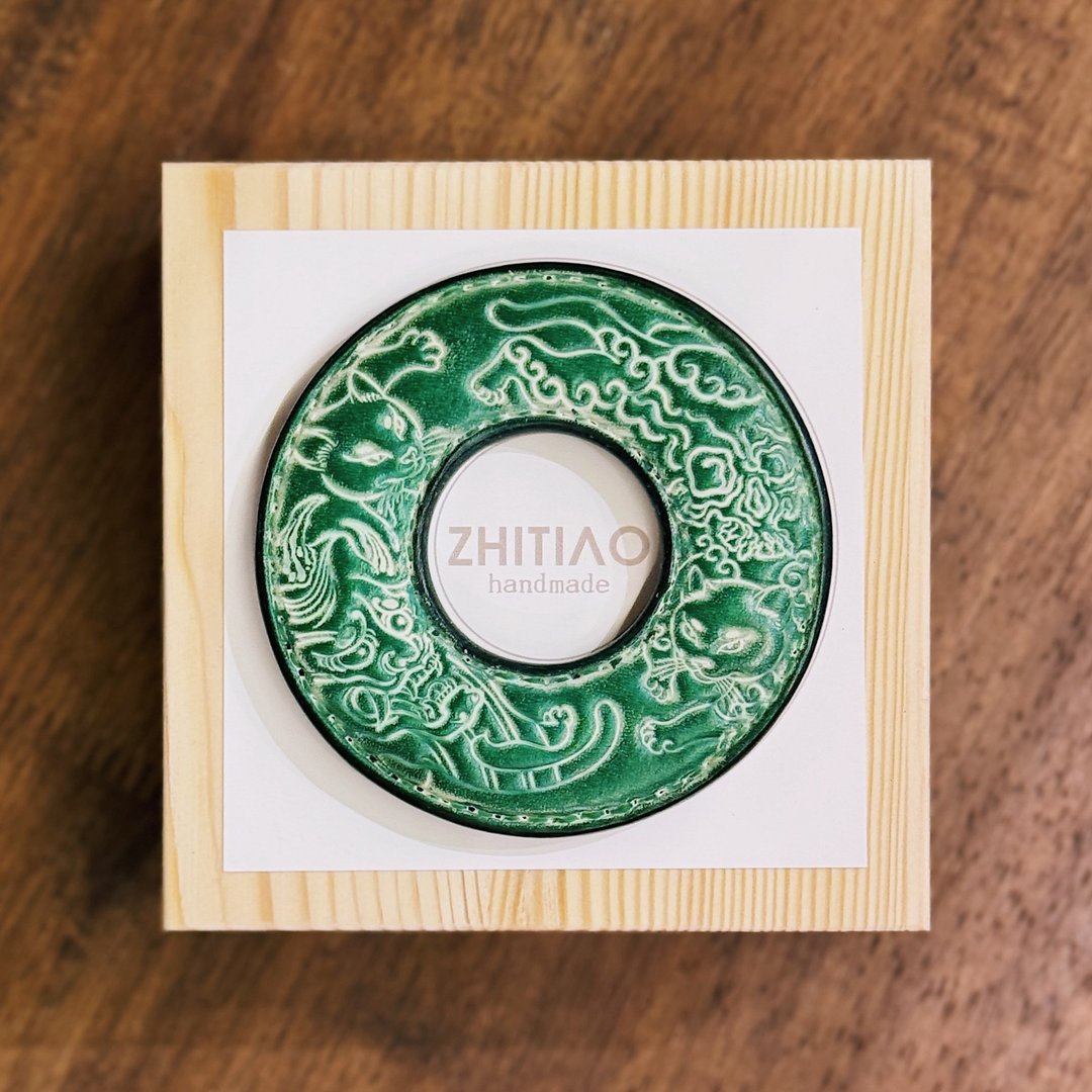 原创手工制作牛皮剑道刀镡 猫侍武者 雾蜡绿 剑锷 Tsuba - 运动配件 - 真皮 绿色