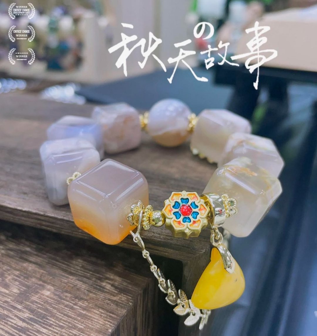 Crystal.EAA 樱桦 华丽 方型玛瑙 樱花玛瑙 琥珀 促进血液循环 秋 - 手链/手环 - 水晶 粉红色