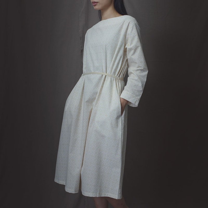 A字宽版罩衫/玻璃海棠/杏仁浅褐 - 洋装/连衣裙 - 棉．麻 多色