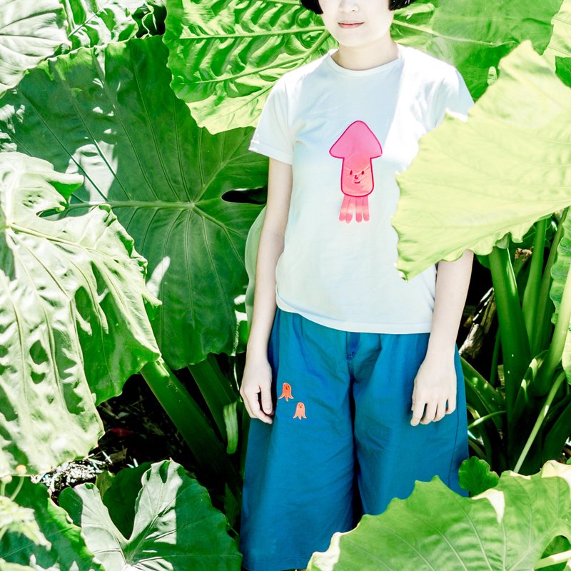 可怜虫折扣品 - 有血有泪的乌贼 / 正常T-shirt - 女装短裤 - 棉．麻 白色