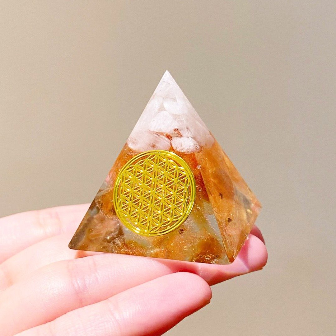 【月亮石+红兔毛】奥根能量塔Orgonite (6cm/5cm/4cm) - 灯具/灯饰 - 水晶 