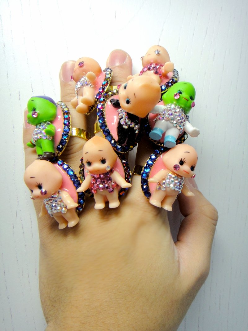 TIMBEE LO BABY小婴儿外星人戒指 SWAROVSKI 施华洛水晶 - 戒指 - 纸 多色