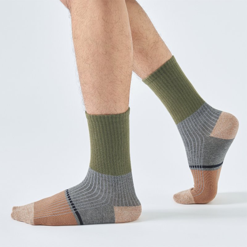 百科全书 抗菌中筒袜 - 军绿(F、XL) - 袜子 - 棉．麻 绿色