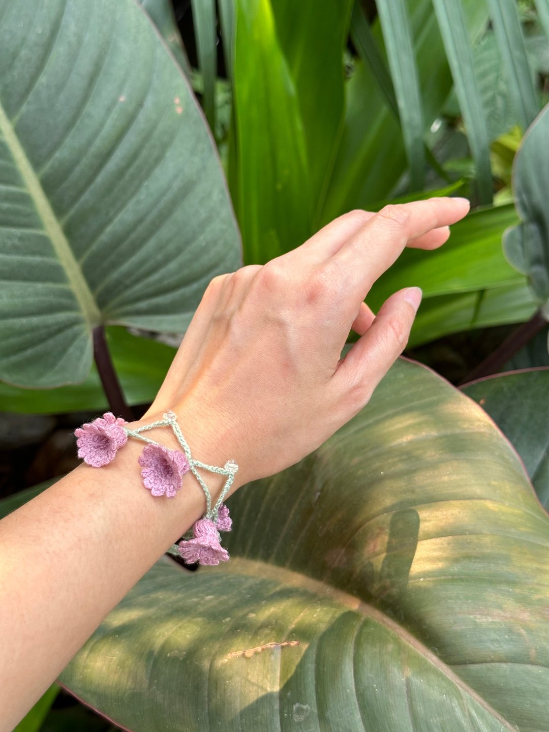 Lily of the valley crochet bracelet ORCHID - 手链/手环 - 绣线 紫色
