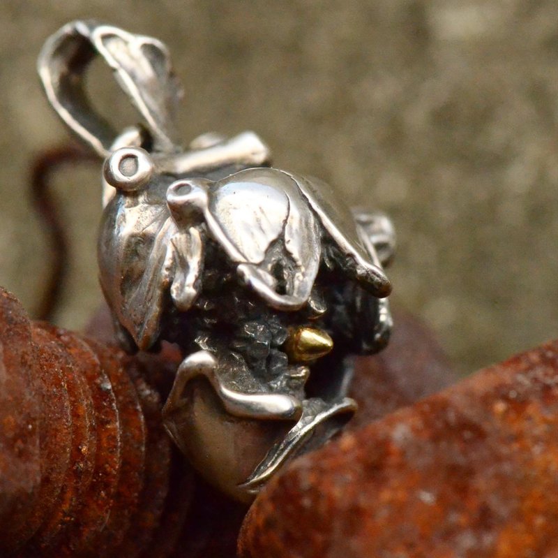 Broken heart pendant - 项链 - 贵金属 银色