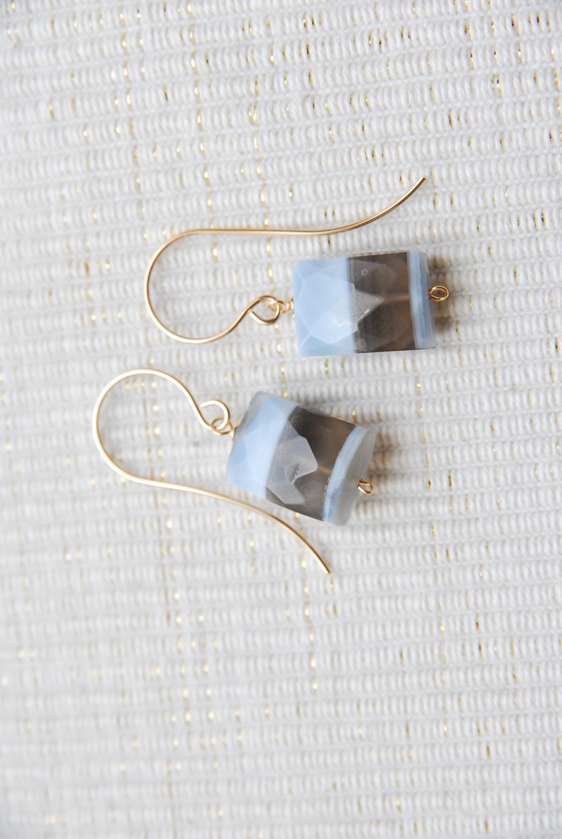 Striped blue opal recreation cut earrings no.8 14kgf - 耳环/耳夹 - 半宝石 蓝色