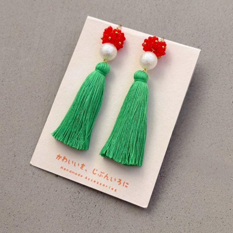 仙桃耳环 - 耳环/耳夹 - 绣线 绿色