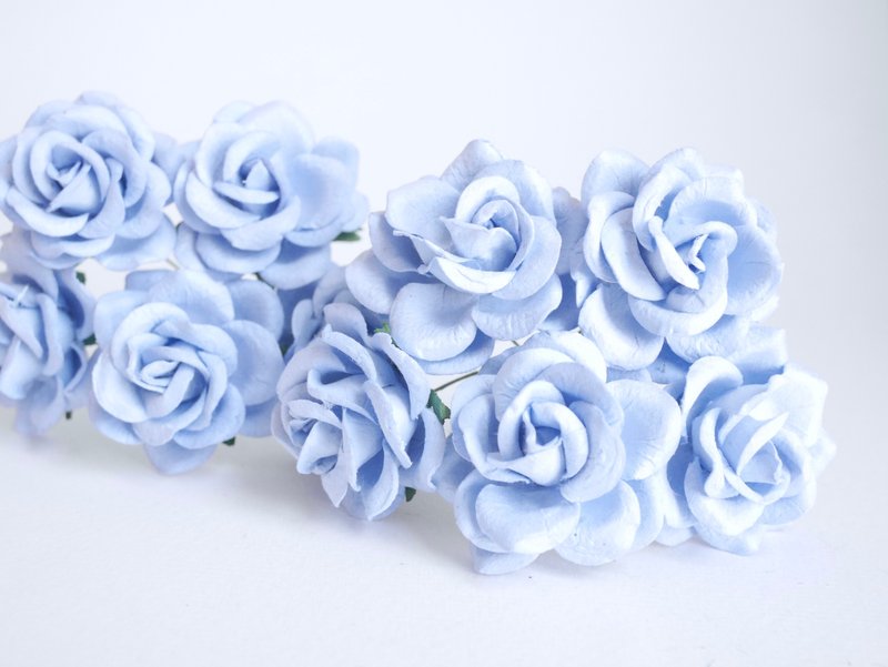 Paper Flower, 25 pieces mulberry rose size 3.5 cm. curve petals, pale blue color - 其他 - 纸 蓝色