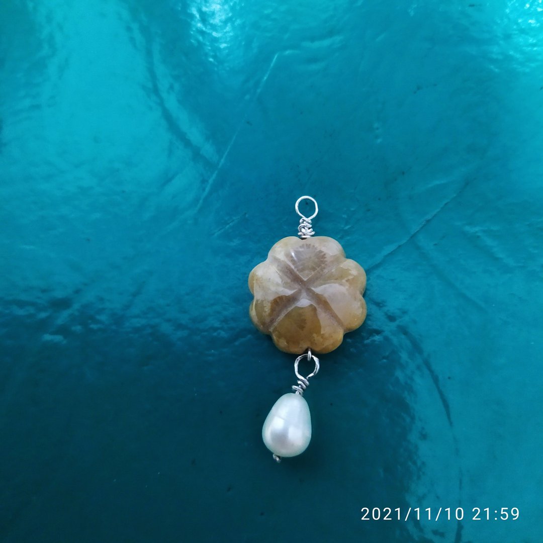 珊瑚石加淡水珍珠 - 项链 - 半宝石 