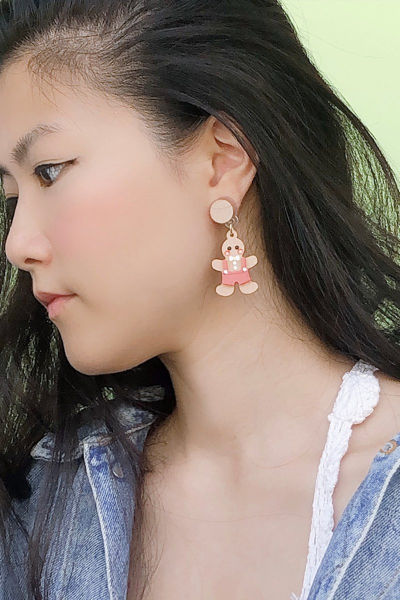 圣诞姜饼人耳环 - 耳环/耳夹 - 压克力 