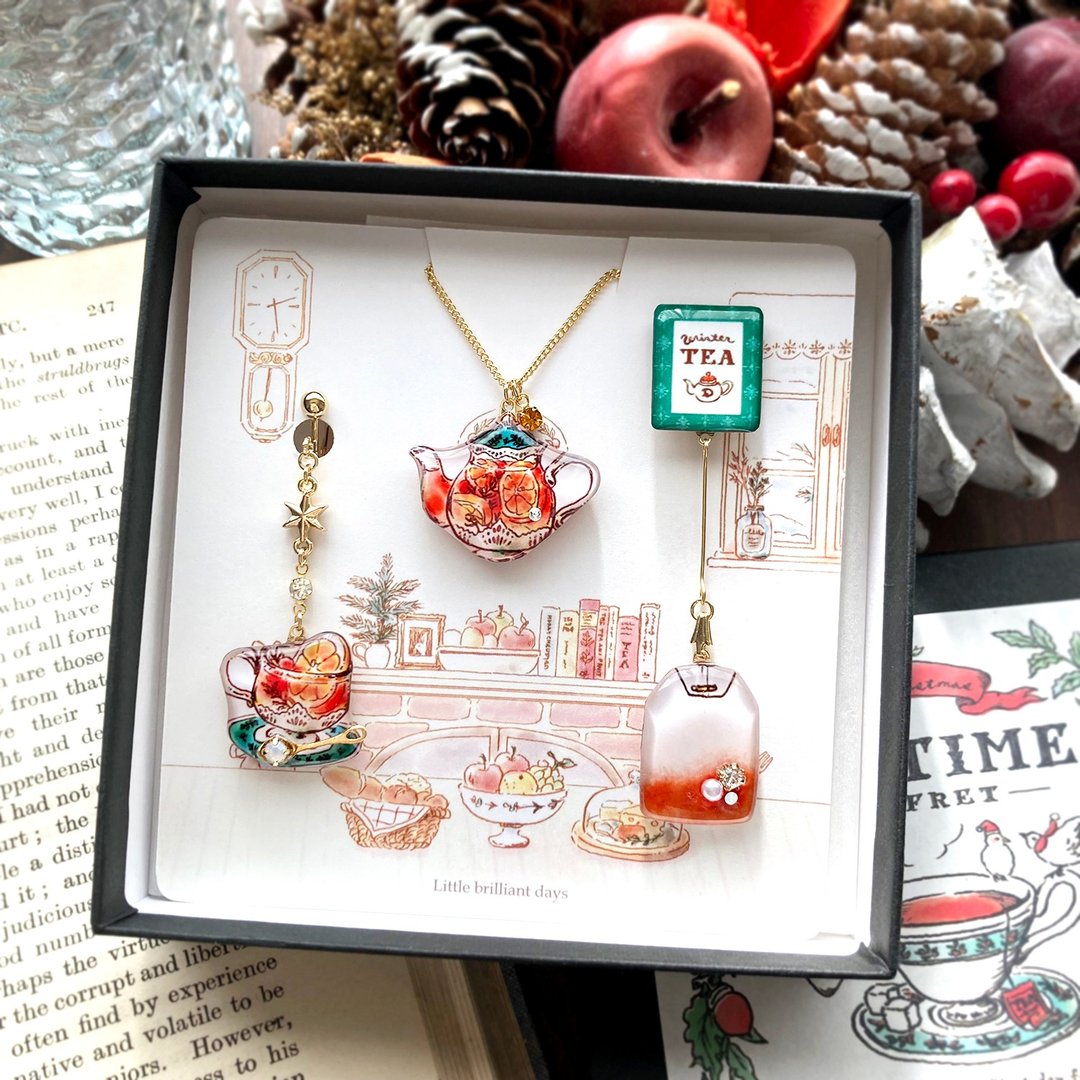 Teatime Christmas Coffret 【OrangeTea】圣诞限定礼盒【橘色茶饮】茶杯造型耳夹・耳针与项链 - 耳环/耳夹 - 塑料 橘色