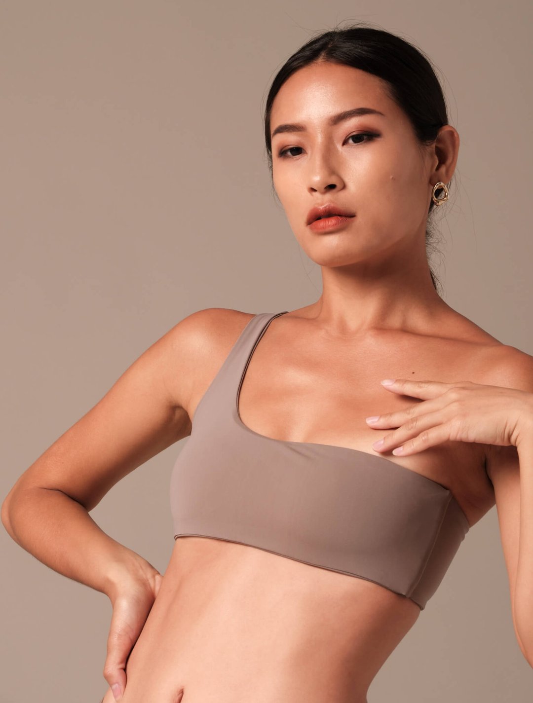 Latte 拿铁棕 / 斜肩比基尼 / Top - 女装泳衣/比基尼 - 其他材质 卡其色