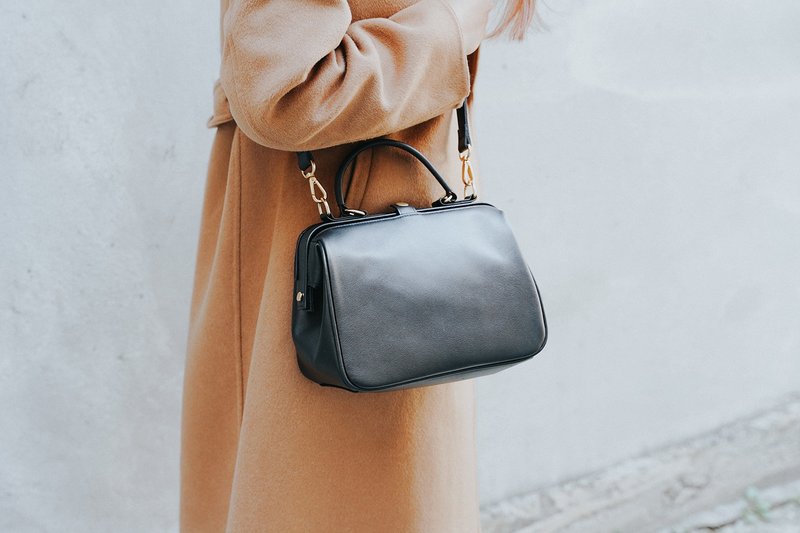 2023年款 大医生包 Nappa牛黑 单手开阖 极致轻量 - 侧背包/斜挎包 - 真皮 黑色