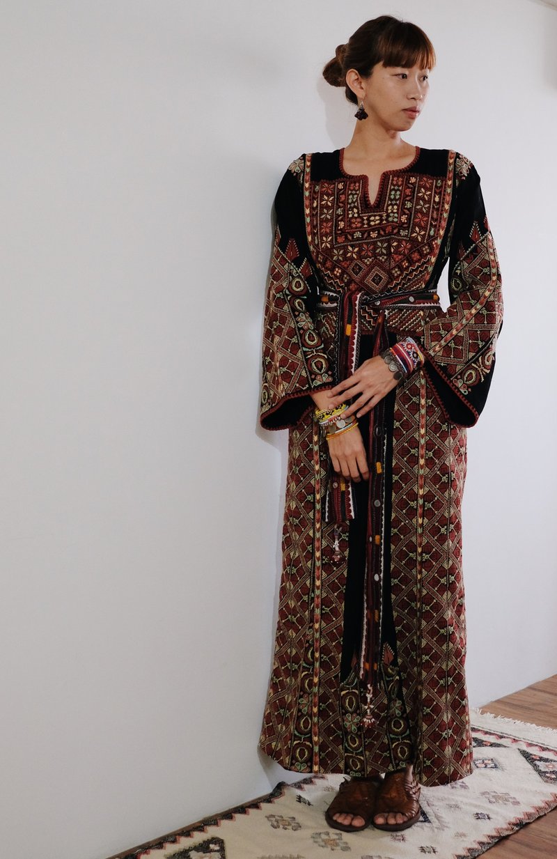 梦幻逸品 绝美巴勒斯坦手工刺绣长袍 Palestine embroidery - 洋装/连衣裙 - 棉 