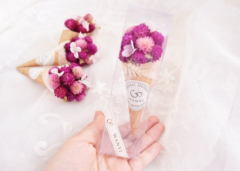 梦幻糖球球甜筒花束   干燥花 情人节花束 礼物 干燥花 送礼 - 摆饰 - 植物．花 红色