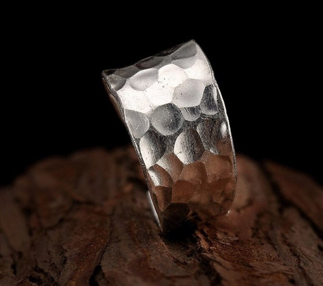S 925 Sterling Silver Handmade Irregular Uneven Knocking Face Women Wide Rings - 戒指 - 银 银色
