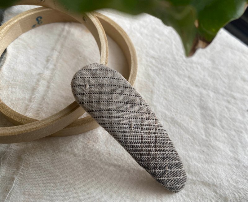 : 格律 : 花布发夹 BB夹 包布手工发饰 褐色 日系古着 丨之地 - 发饰 - 棉．麻 咖啡色