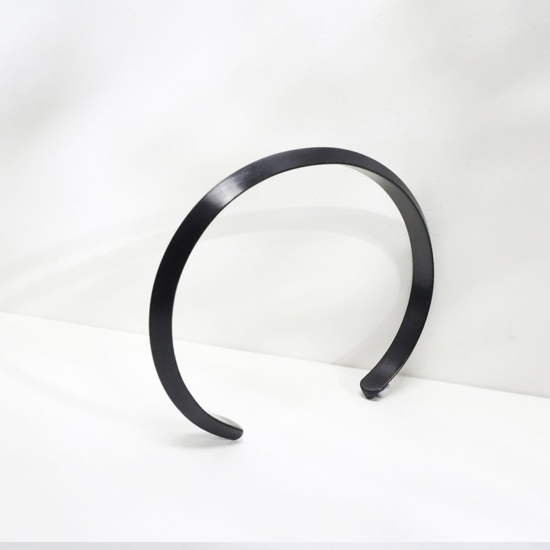 定制中英文摩斯密码刻字 | 925纯银黑色情侣开口立体手镯 I C手环 - 手链/手环 - 纯银 黑色