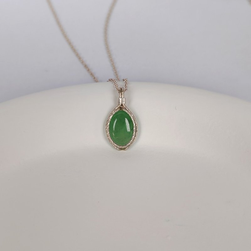 A貨緬甸翡翠吊墜 五月生辰石果綠翡翠項鍊 純銀翡翠項鍊吊墜 - 项链 - 纯银 