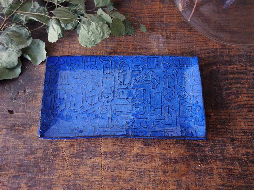 Blue rectangle plate with relief penguins - 盘子/餐盘/盘架 - 陶 蓝色