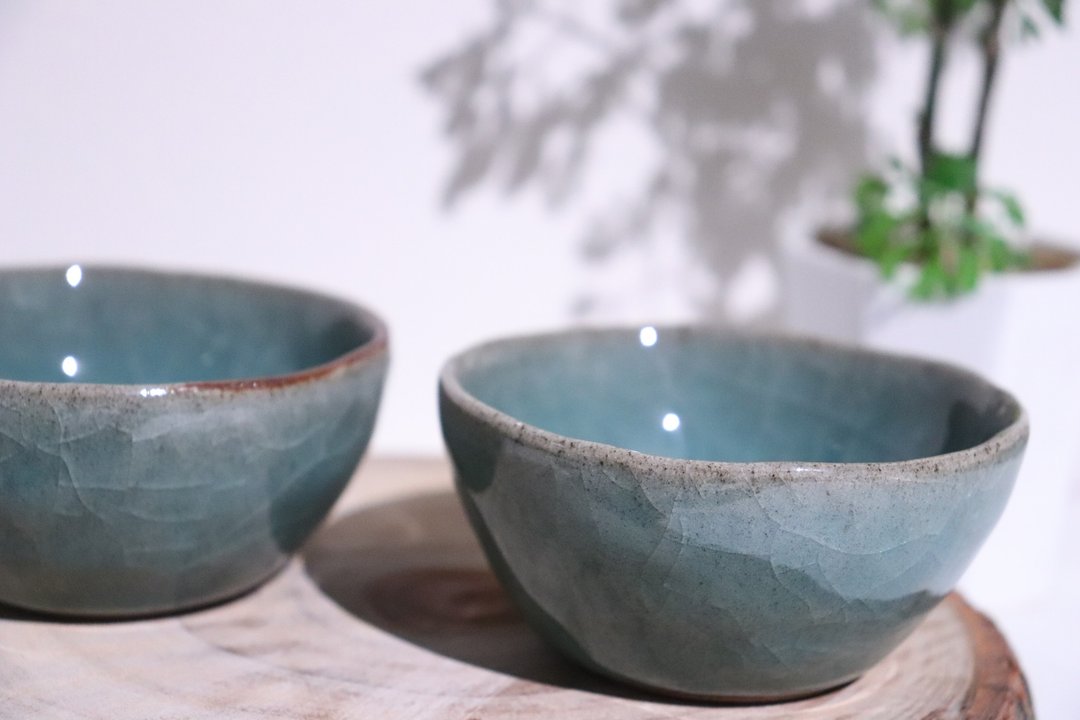 【青瓷 海青色】手捏对杯【台湾手捏杯】Hand-pinched Celadon - 茶具/茶杯 - 陶 