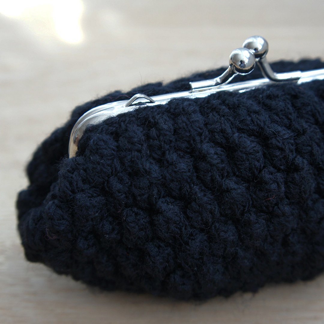 Ba-ba handmade Popcorn crochet coinpurse No.C1383 - 化妆包/杂物包 - 其他材质 黑色