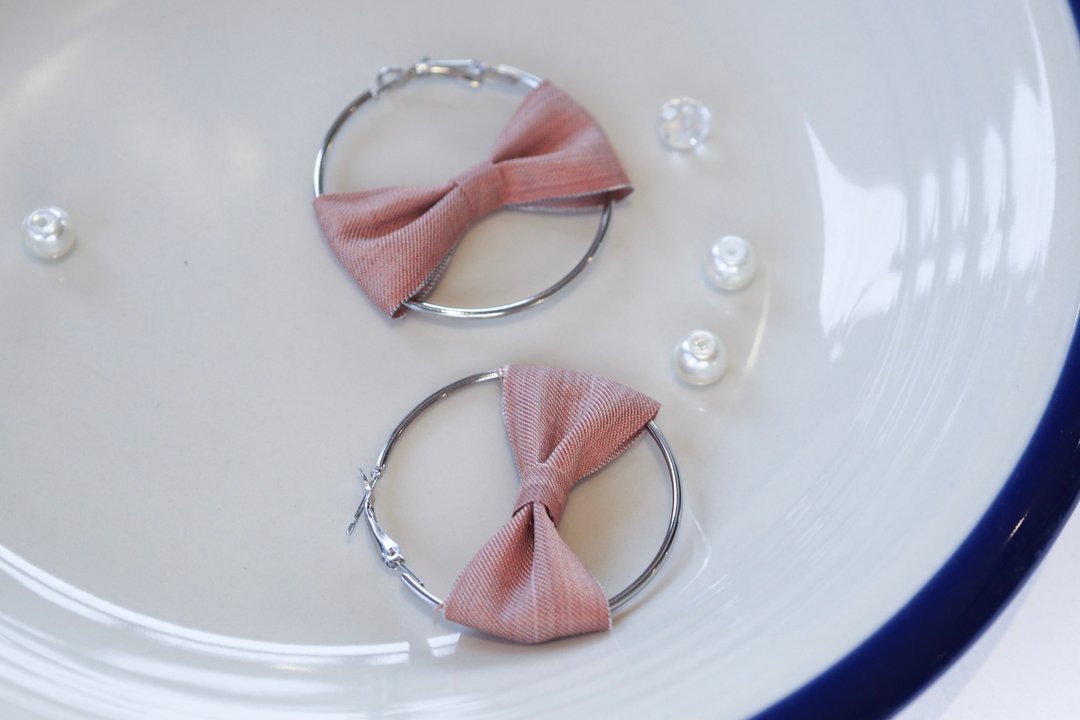 mini round bow earrings - pink - 耳环/耳夹 - 丝．绢 粉红色