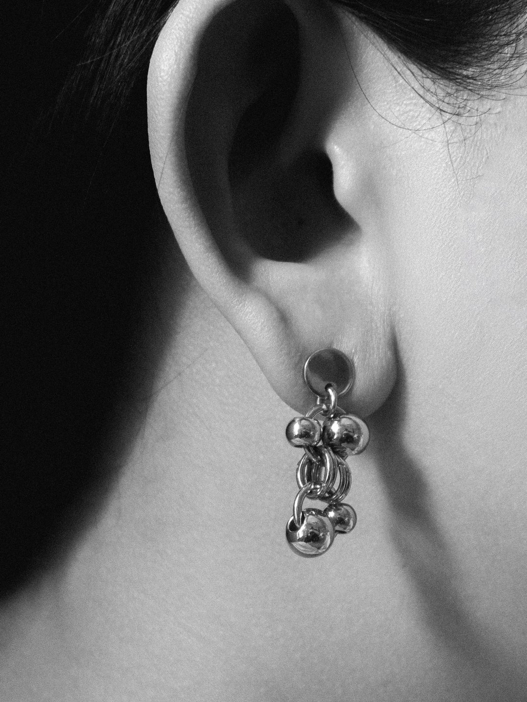 YARD YARN — Gara Earrings - 耳环/耳夹 - 不锈钢 银色