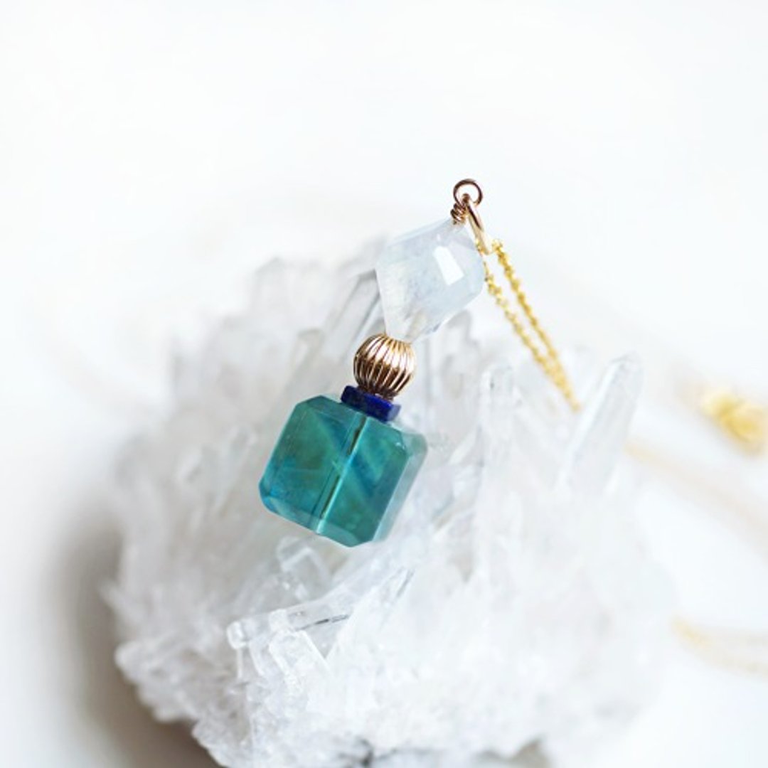 Perfume bottle 50cm necklace made of blue green fluorite - 项链 - 宝石 绿色