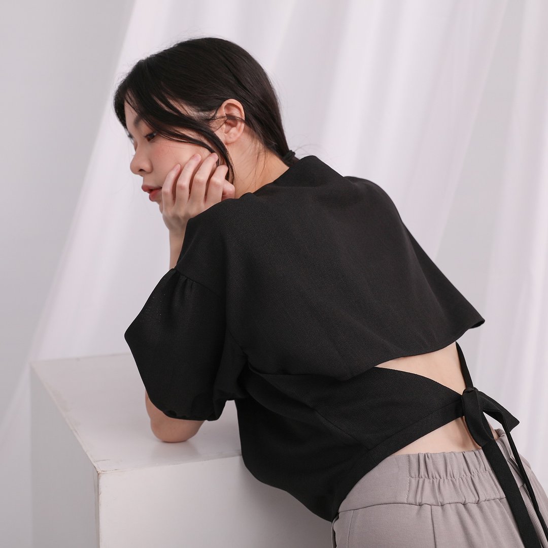 【经典原创】Implication_蕴涵镂空绑带上衣_CLT010_寂寞黑 - 女装上衣 - 聚酯纤维 黑色