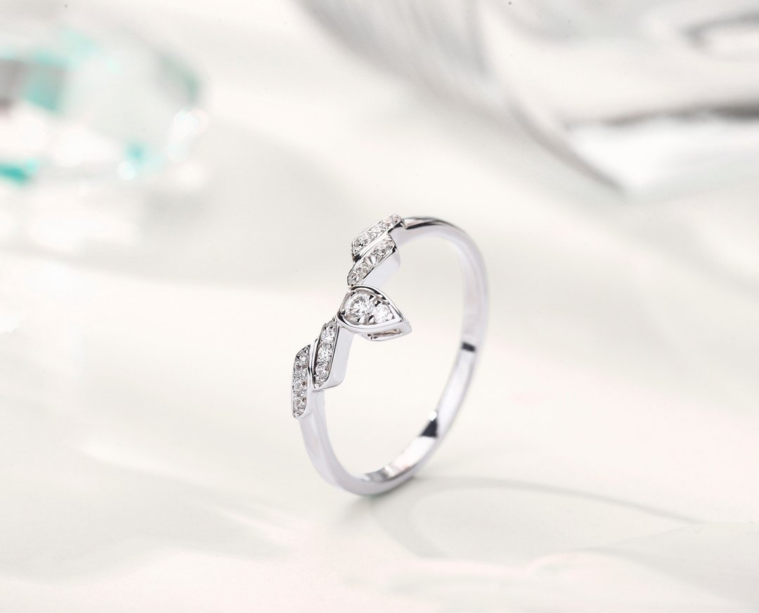 钻石14k白金梨形订婚戒指 水滴形求婚结婚钻戒 翅膀圣甲虫造型 - 戒指 - 钻石 银色