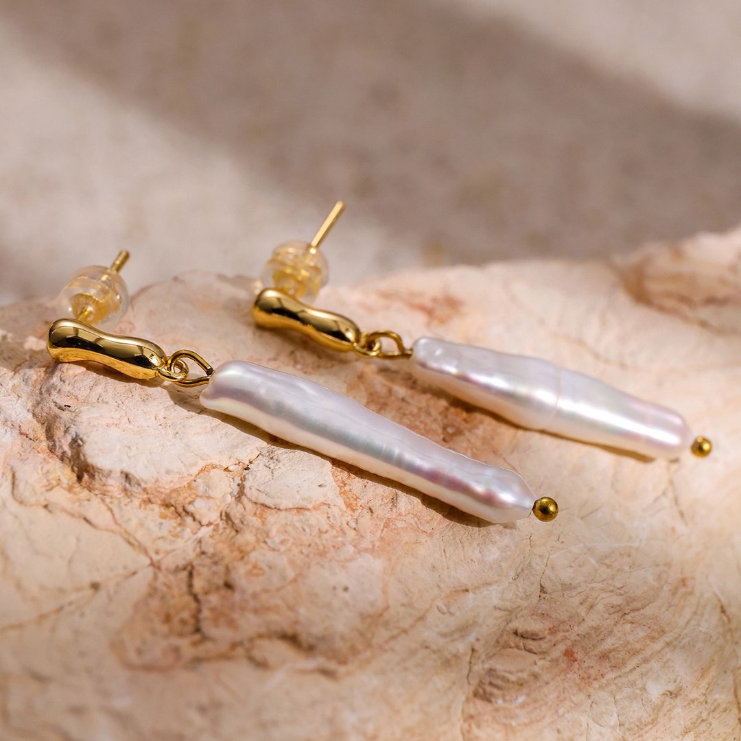 极光炫彩小银条巴洛克珍珠耳环耳钉 4-6mm * 25-28mm S380 - 耳环/耳夹 - 珍珠 银色