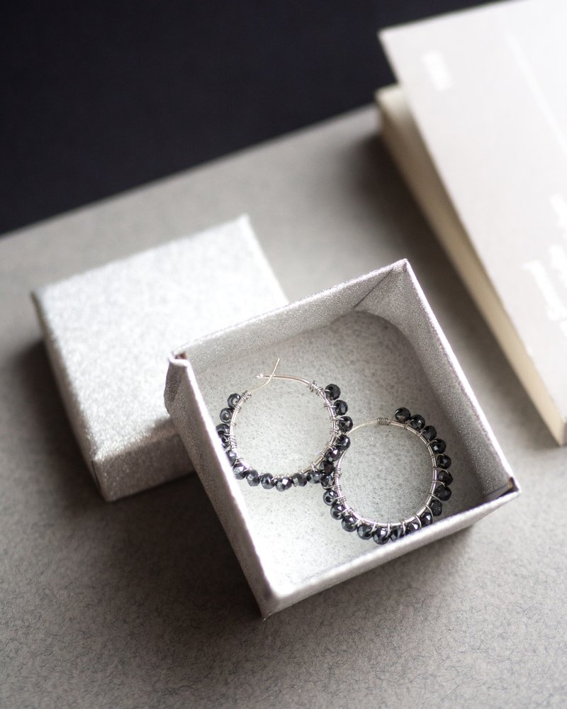 Hematite Hoop Earrings, 925 Sterling Silver, Aries, Scorpio, Leo Crystal Geft - 耳环/耳夹 - 宝石 黑色