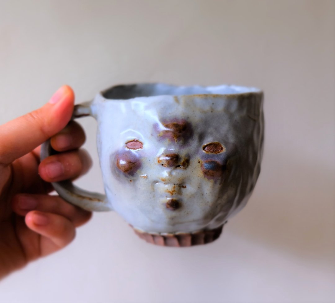 不耐寒的冰冻双颊-手作/手捏/陶杯 - 茶具/茶杯 - 陶 银色