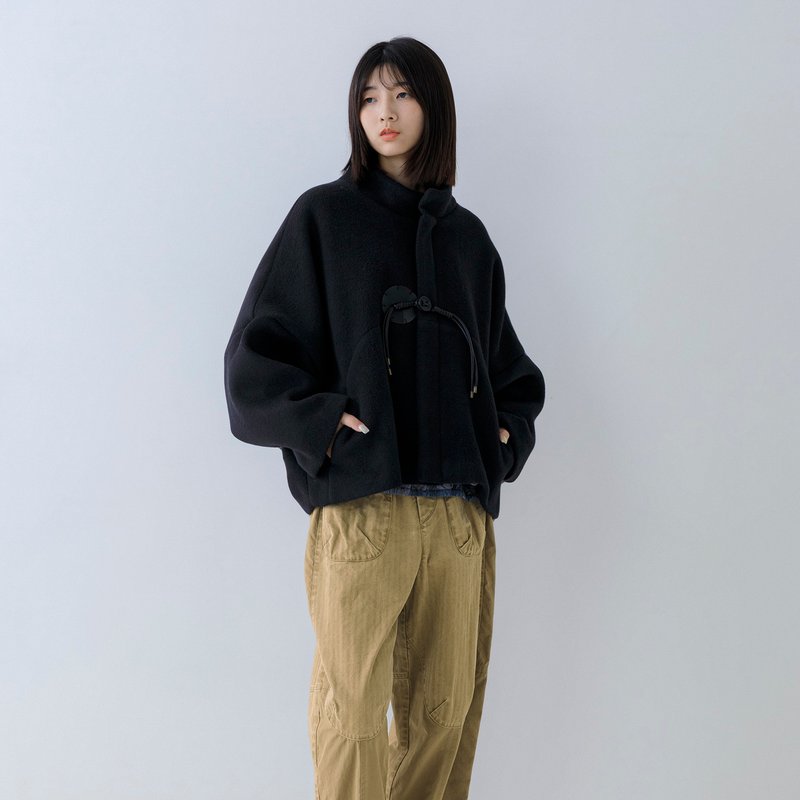 【工作室偏爱款】静谧东方盘扣立领毛外套 - 女装休闲/机能外套 - 其他材质 黑色