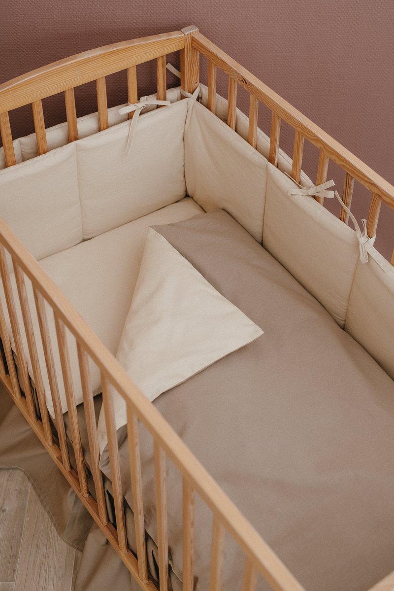 Beige baby crib bedding set - duvet and pillow covers for newborn - 婴儿床上用品 - 棉 咖啡色