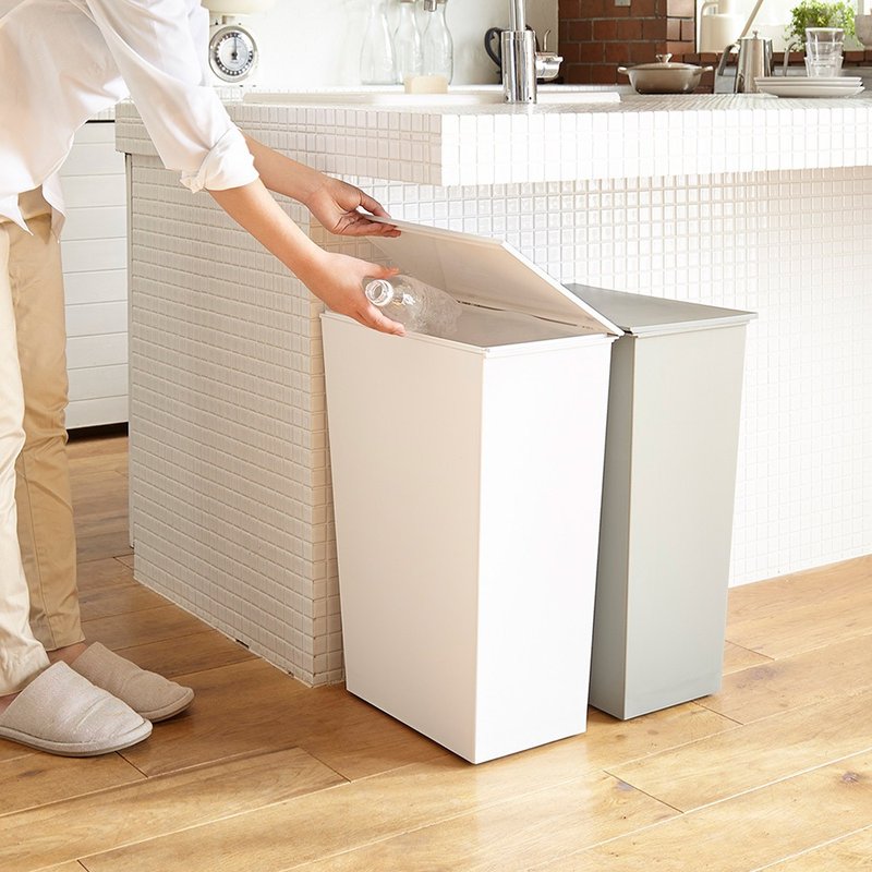 日本岩谷Iwatani 宽型可分类掀盖式垃圾桶(附轮)-36L - 垃圾桶 - 塑料 多色