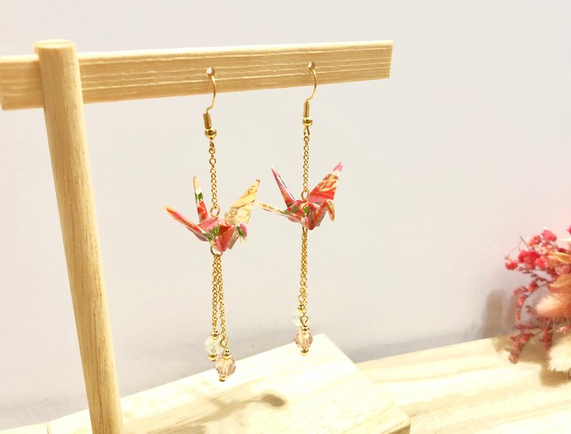 【折纸耳环系列】橙羽千和 纸鹤款 ( 可改耳夹 ) - 耳环/耳夹 - 纸 橘色