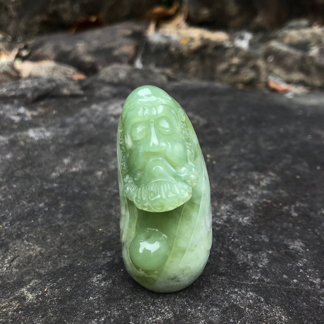 翠玉摆件摆饰/宁静且祥和-怀钵达摩/老师主管送礼/毕业/晋升 - 摆饰 - 玉石 绿色