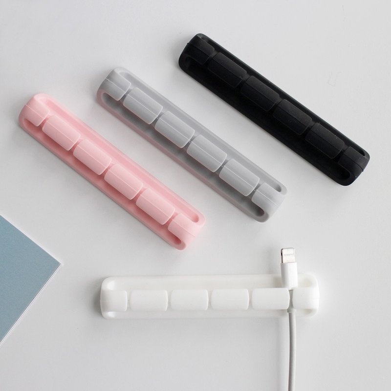 多孔设计收线器/电线收纳/交换礼物 - 收纳用品 - 硅胶 白色