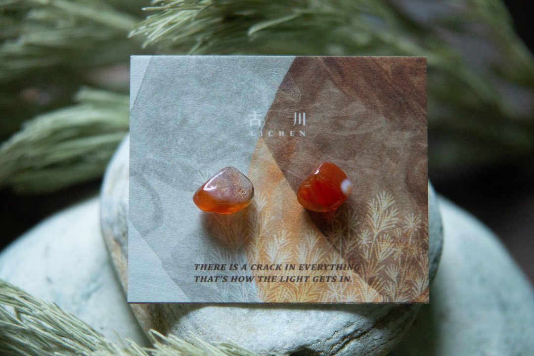 CRACK | 矿物系耳环 |  EARRINGS - 耳环/耳夹 - 玉石 红色