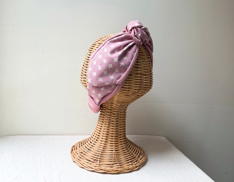 粉小点点-一字尖尾蝴蝶结绑带发带ヘアバンド - 发带/发箍 - 棉．麻 