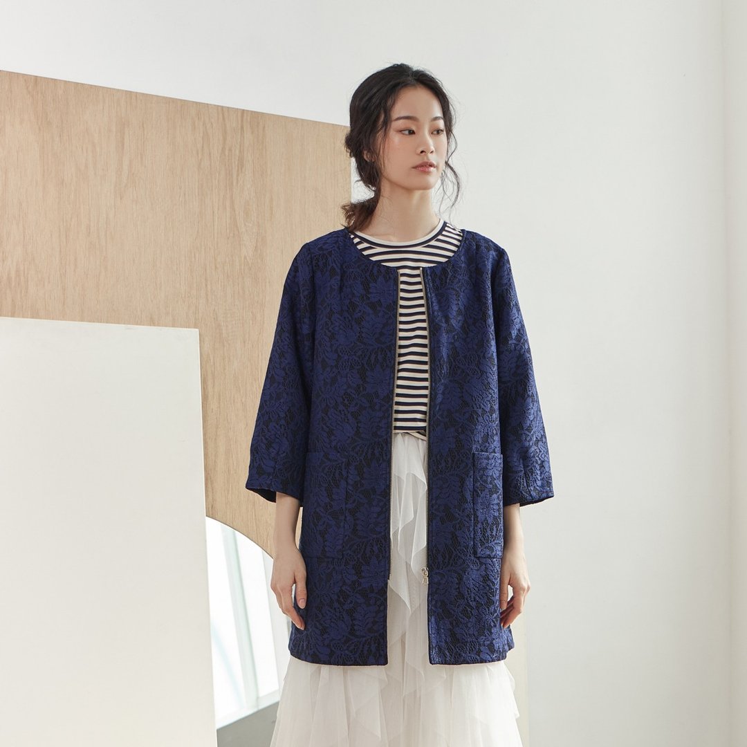 拉链蕾丝外套【CONTRAST卡偌诗】 - 女装休闲/机能外套 - 聚酯纤维 蓝色