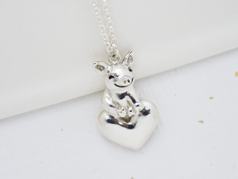 幸福猪猪 | 立体项链 925纯银 刻字 爱心 手作银饰 情人礼物 - 项链 - 纯银 银色