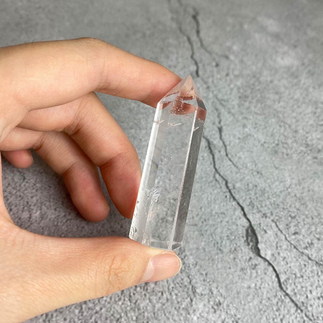 【微瑕疵福利品 】水晶柱- 白水晶 办公室摆饰 一物一图 - 摆饰 - 宝石 白色
