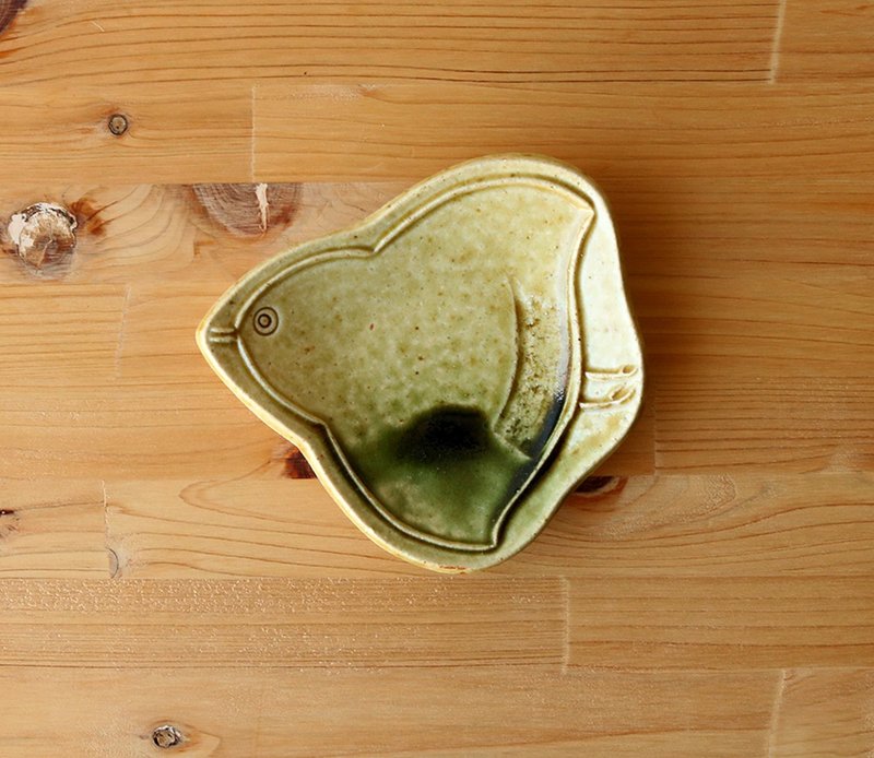 Yoshiharu Kajiwara Mamezara 陶器作品千鸟个人陶艺家 - 浅碟/小碟子 - 陶 卡其色