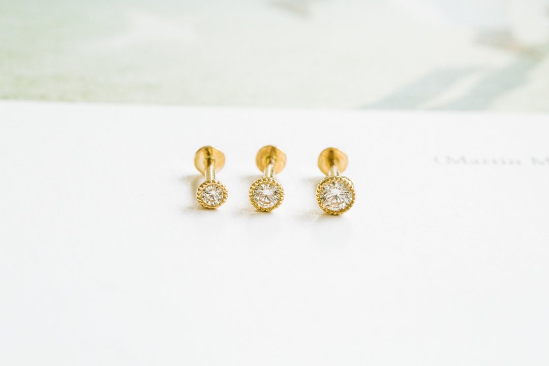 14K Gold 软骨螺旋耳屏海螺内螺纹 Labret  穿孔耳环 - 耳环/耳夹 - 贵金属 黄色