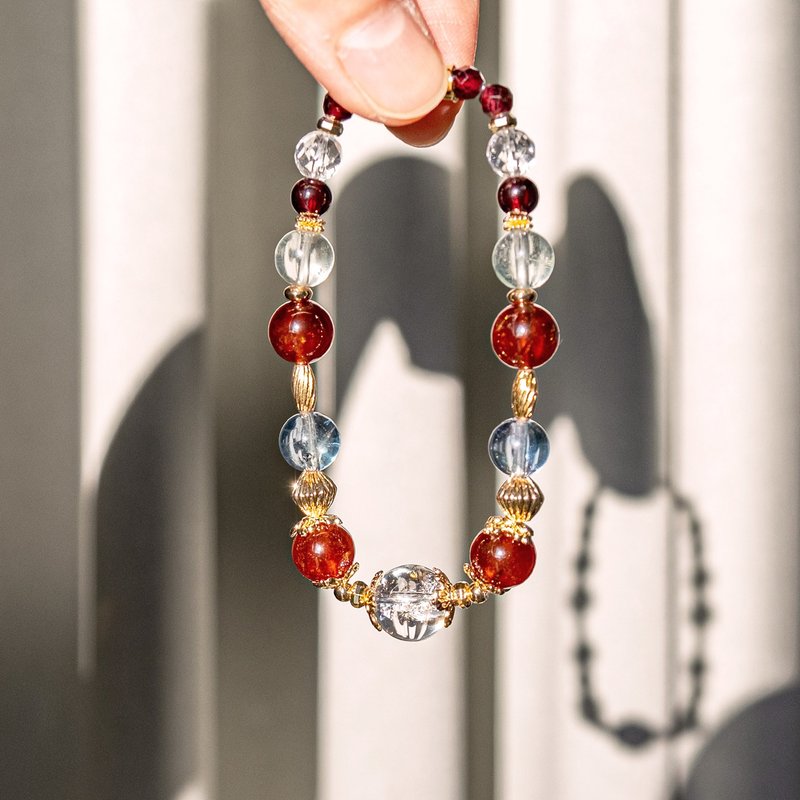 快速出货。免费升级圣诞礼盒。冬日・槲寄生。石榴石 萤石 白水晶 - 手链/手环 - 水晶 多色