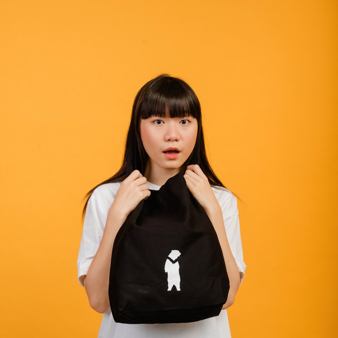 MOON, Species easy bag (V-Bear) - 侧背包/斜挎包 - 棉 黑色