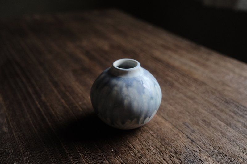 冰河・灰泥・圆身花瓶 - 花瓶/陶器 - 陶 蓝色